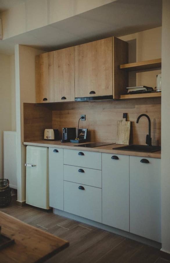 Peri Elxis Luxury Suites Mourésion 外观 照片